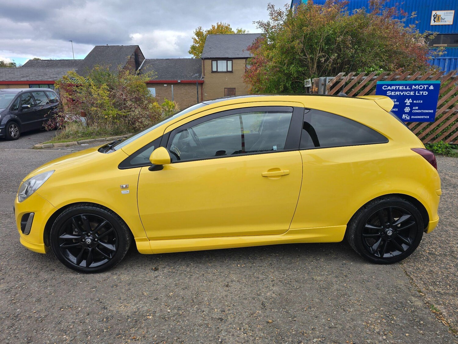 Used Vauxhall Corsa 2012 for sale - 76703706: Photo 6
