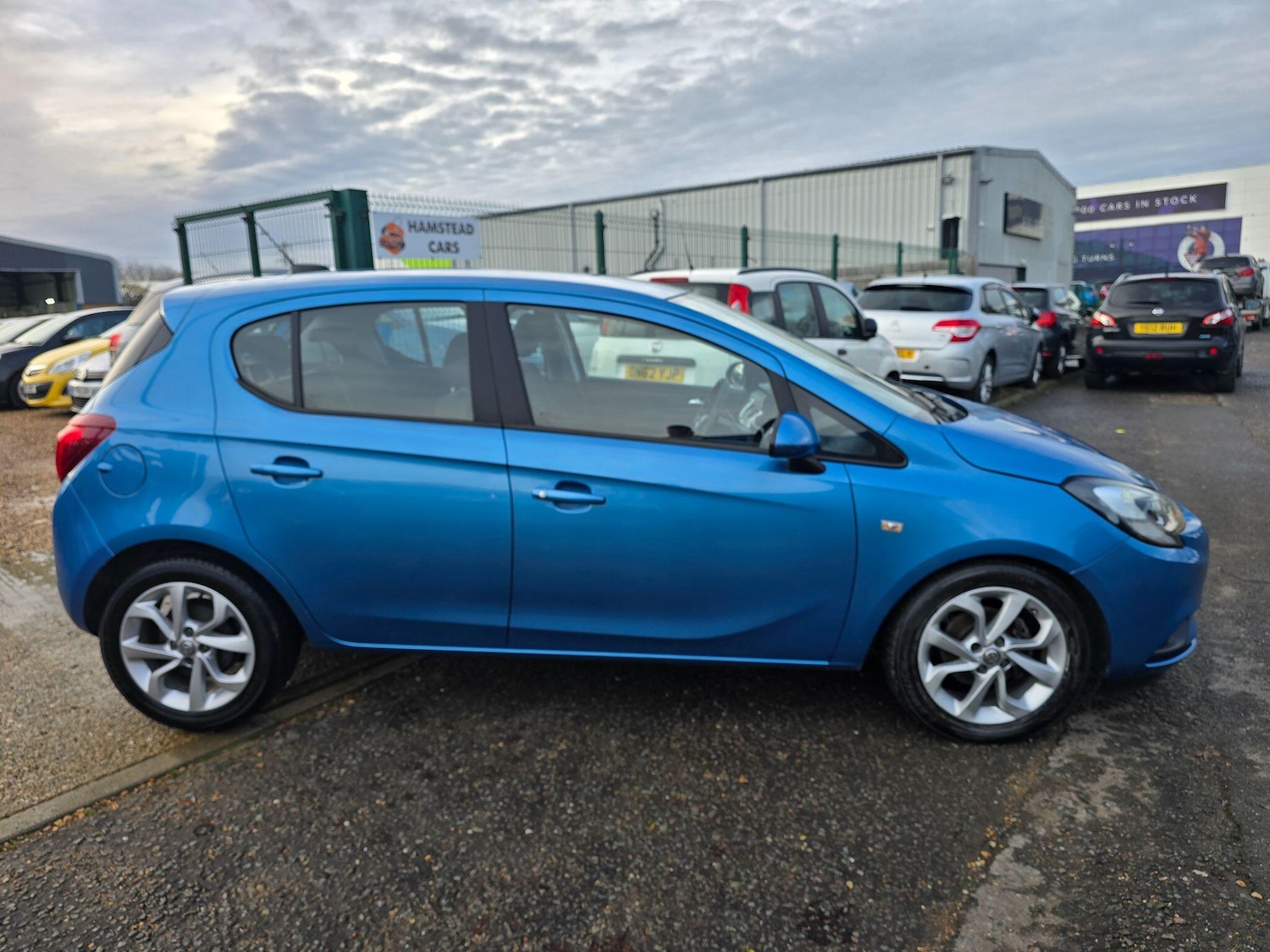 Used Vauxhall Corsa 2017 for sale - 76866354: Photo 2