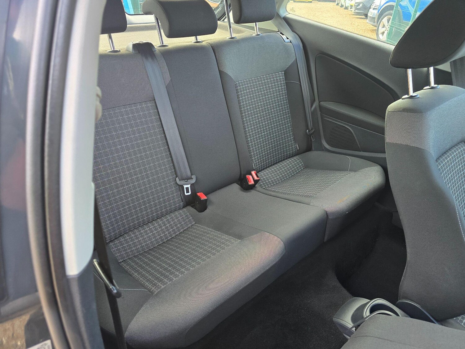 Used Volkswagen Polo 2015 for sale - 76703677: Photo 11