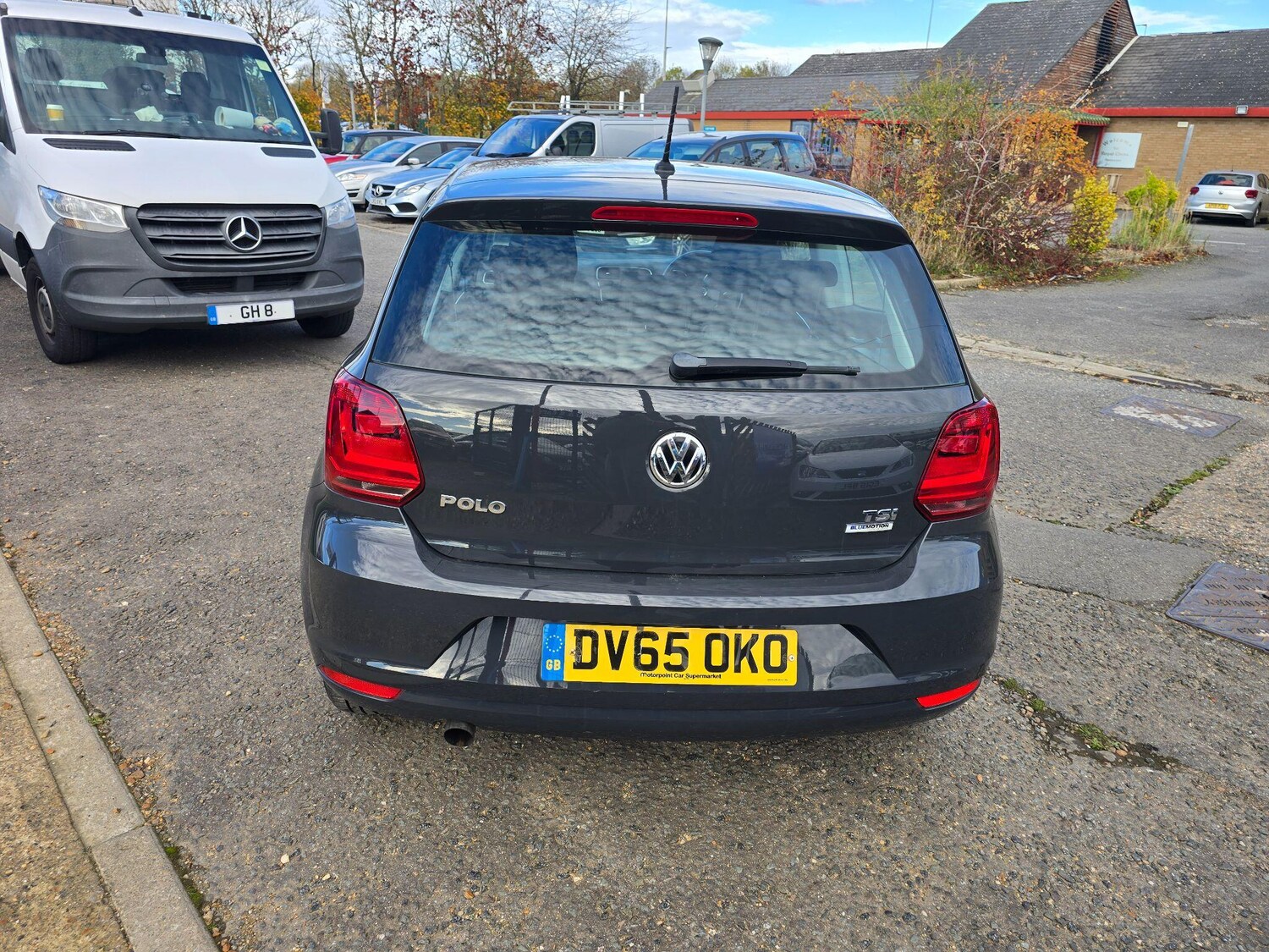 Used Volkswagen Polo 2015 for sale - 76703677: Photo 4