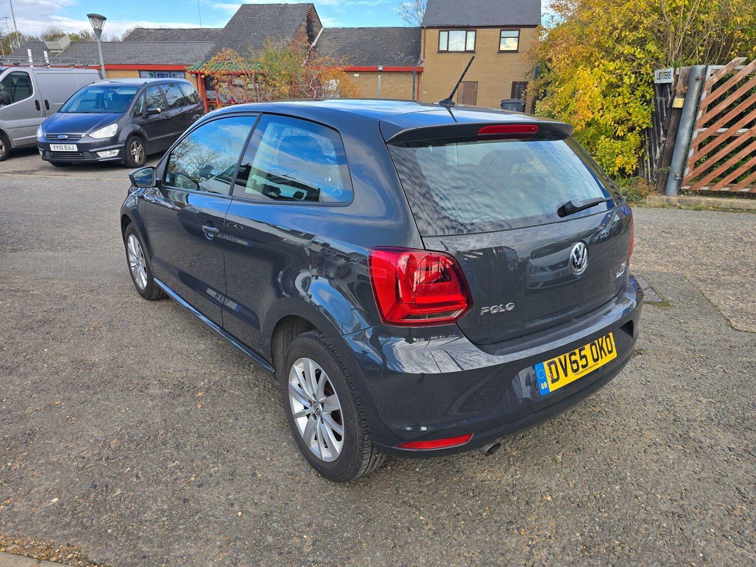 Used Volkswagen Polo 2015 for sale - 76703677: Photo 5