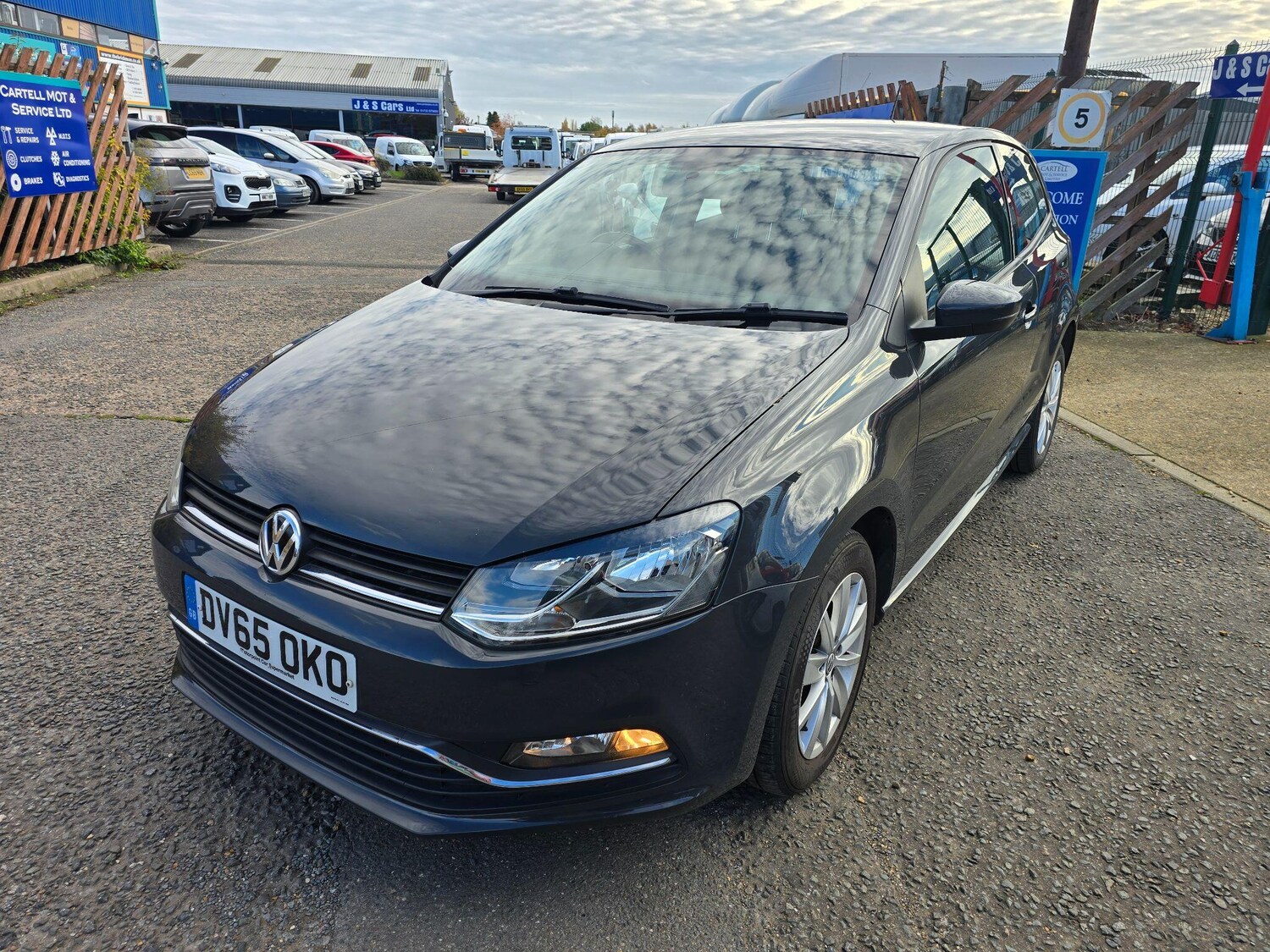 Used Volkswagen Polo 2015 for sale - 76703677: Photo 7