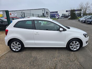 Used Volkswagen Polo 2012 for sale - 77970393: Photo