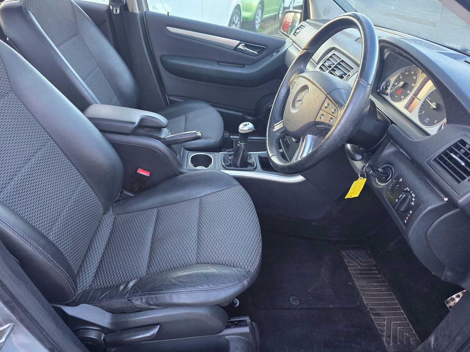 Used Mercedes-Benz B Class 2011 for sale - 77440664: Photo 10