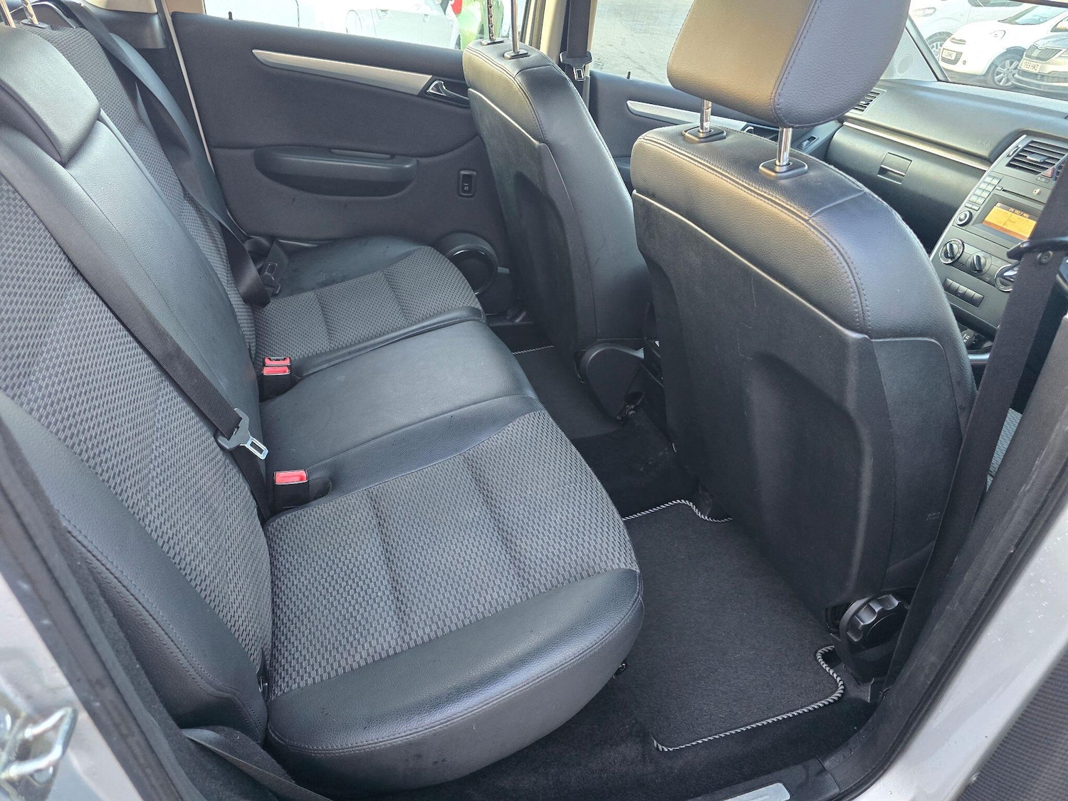 Used Mercedes-Benz B Class 2011 for sale - 77440664: Photo 12