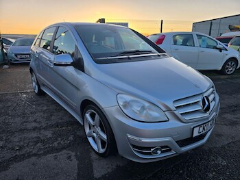 Used Mercedes-Benz B Class 2011 for sale - 77440664: Photo