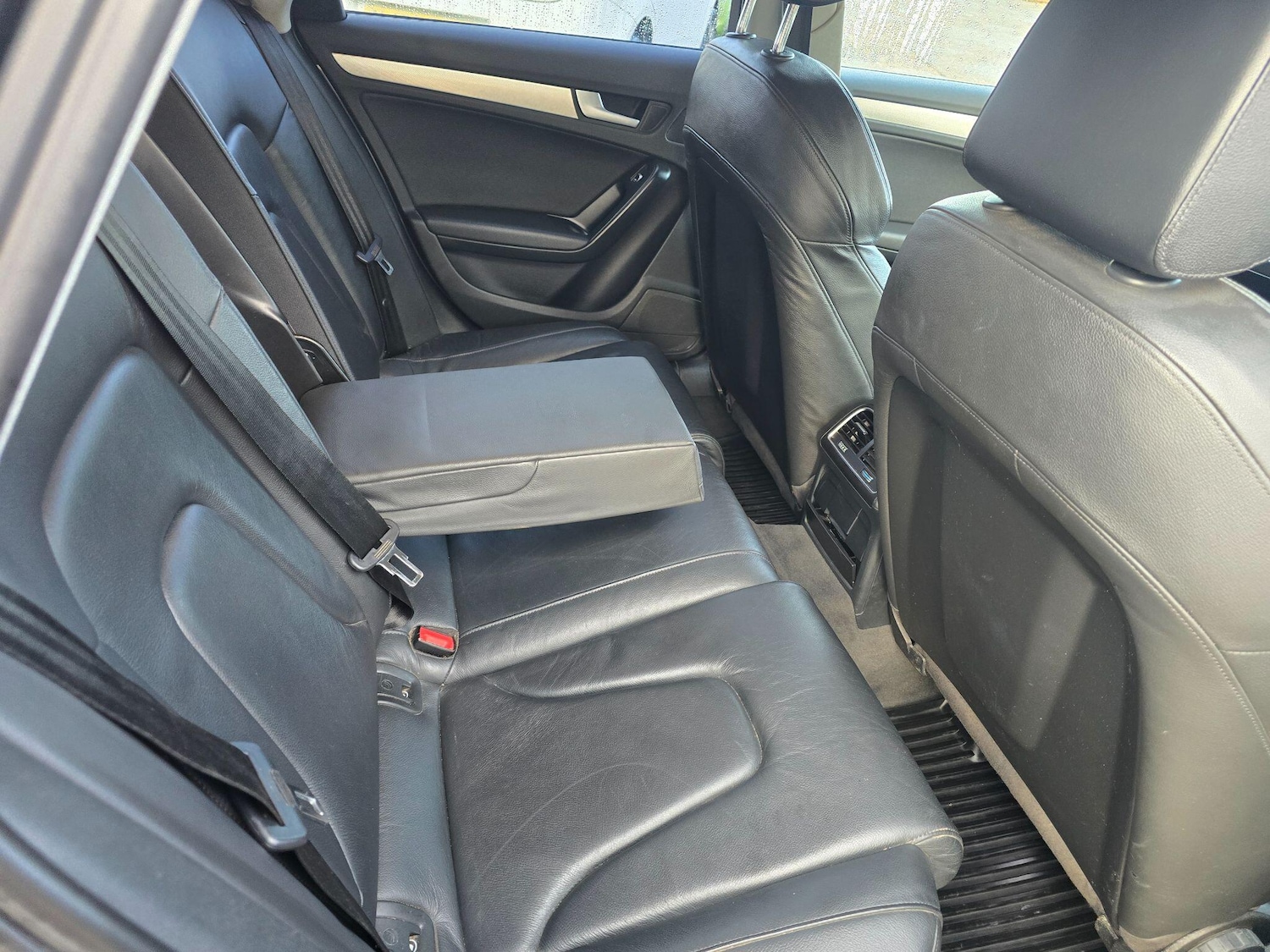 Used Audi A4 2014 for sale - 77203932: Photo 13