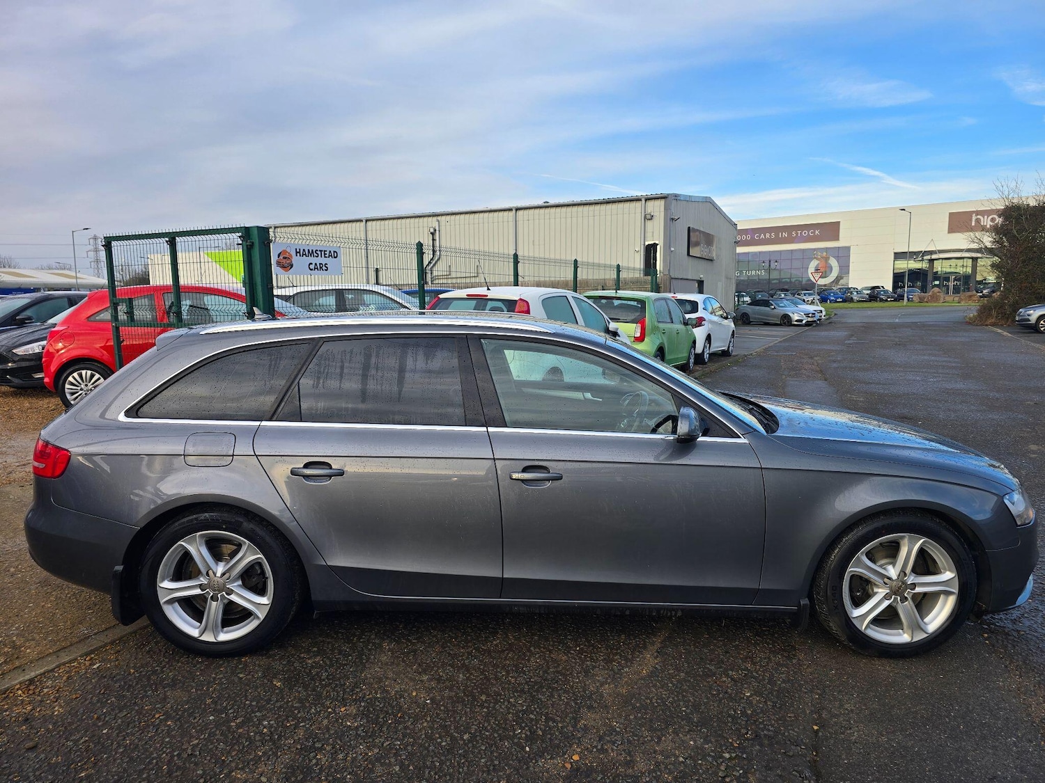 Used Audi A4 2014 for sale - 77203932: Photo 2