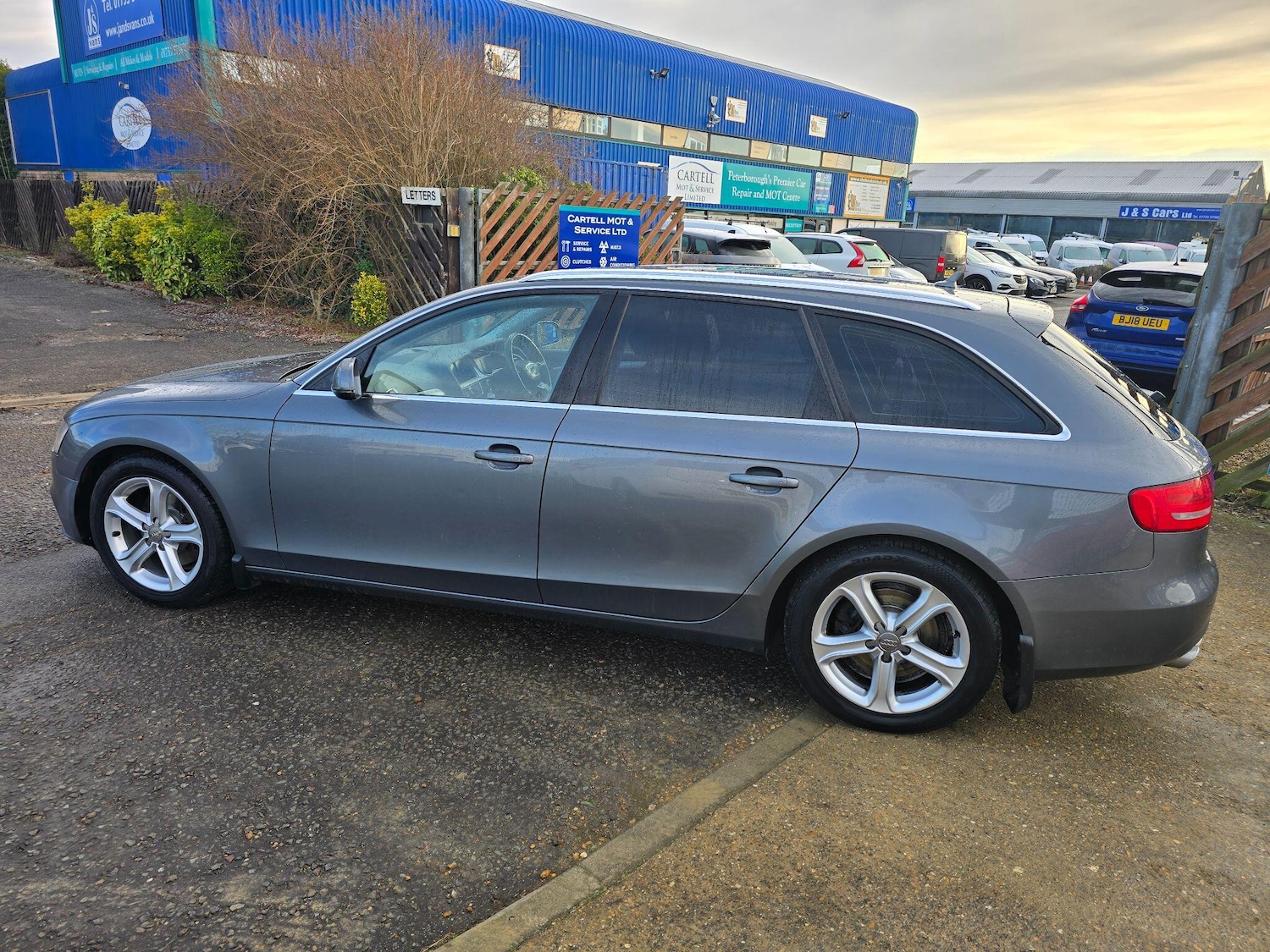 Used Audi A4 2014 for sale - 77203932: Photo 6