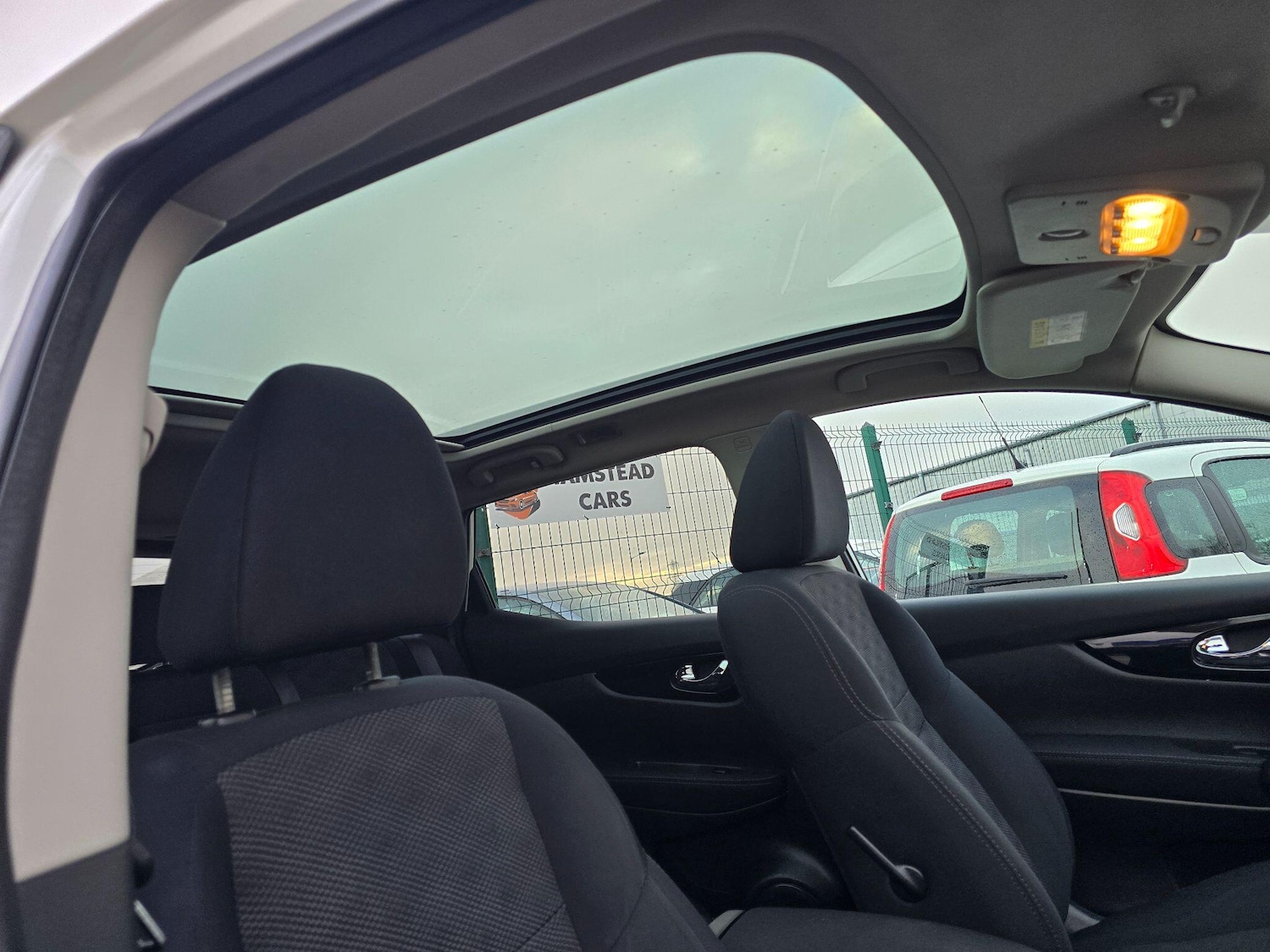 Used Nissan Qashqai 2015 for sale - 77015510: Photo 13