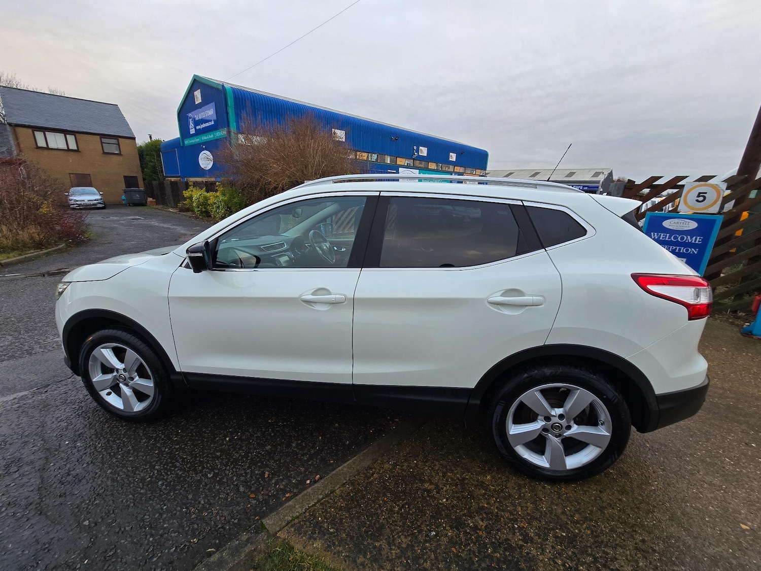 Used Nissan Qashqai 2015 for sale - 77015510: Photo 6