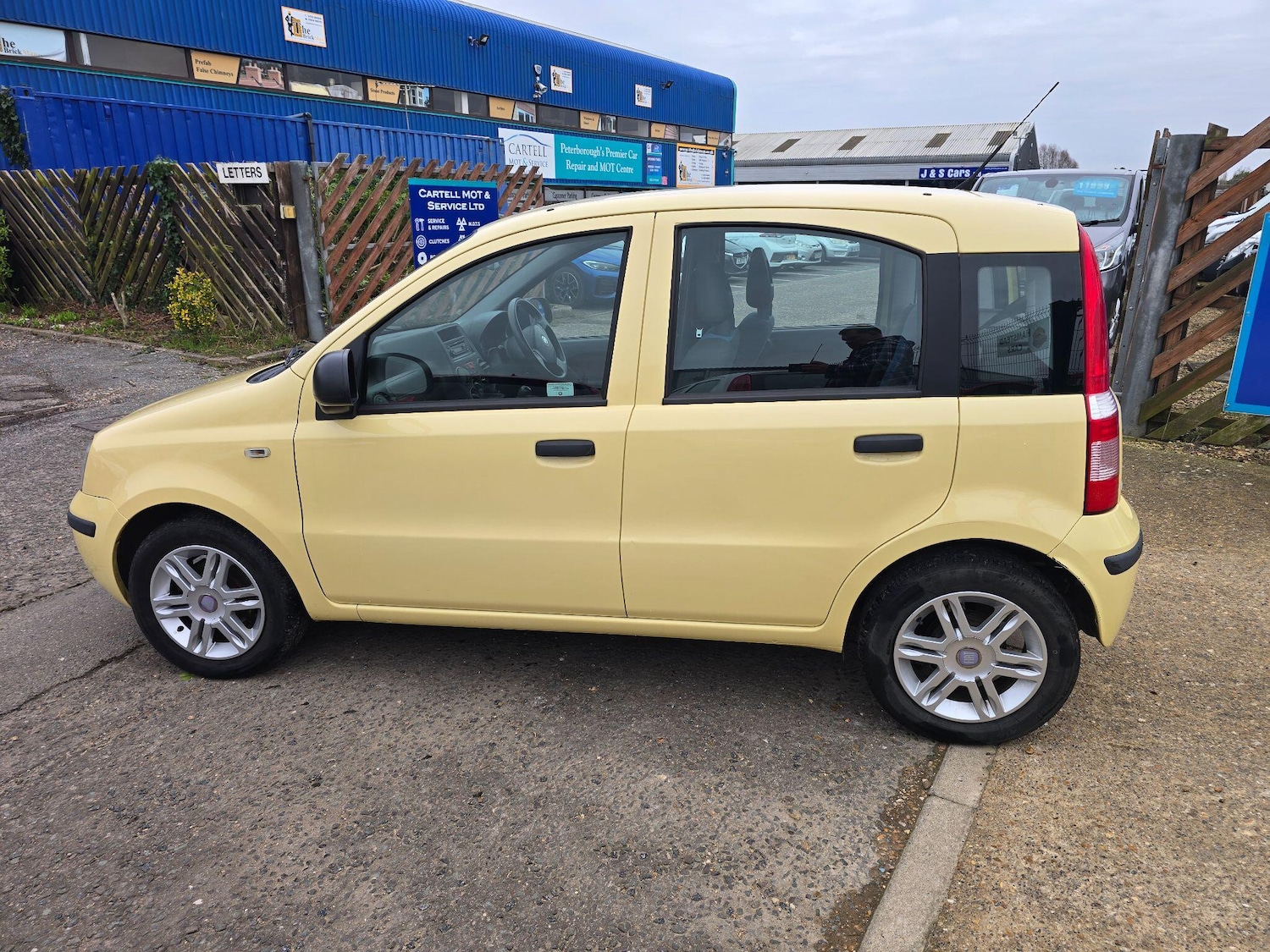 Used Fiat Panda 2011 for sale - 77598810: Photo 6