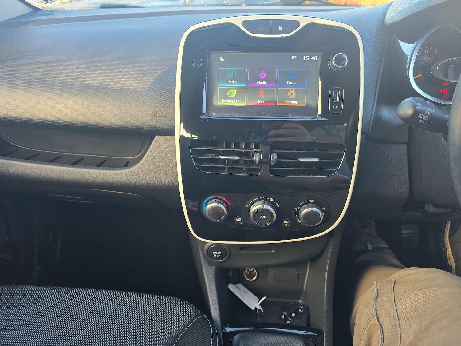 Used Renault Clio 2015 for sale - 77455307: Photo 16