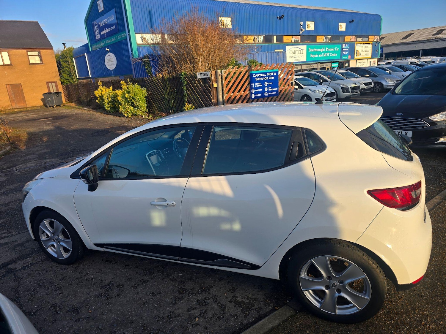 Used Renault Clio 2015 for sale - 77455307: Photo 6