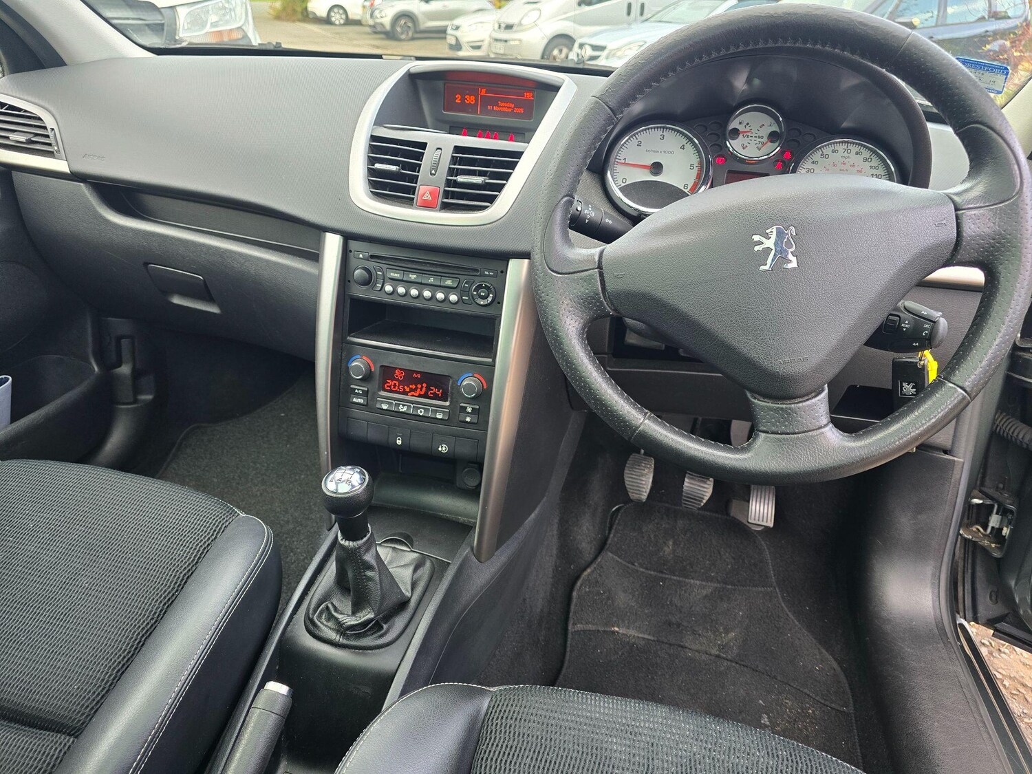 Used Peugeot 207 2011 for sale - 76703662: Photo 11