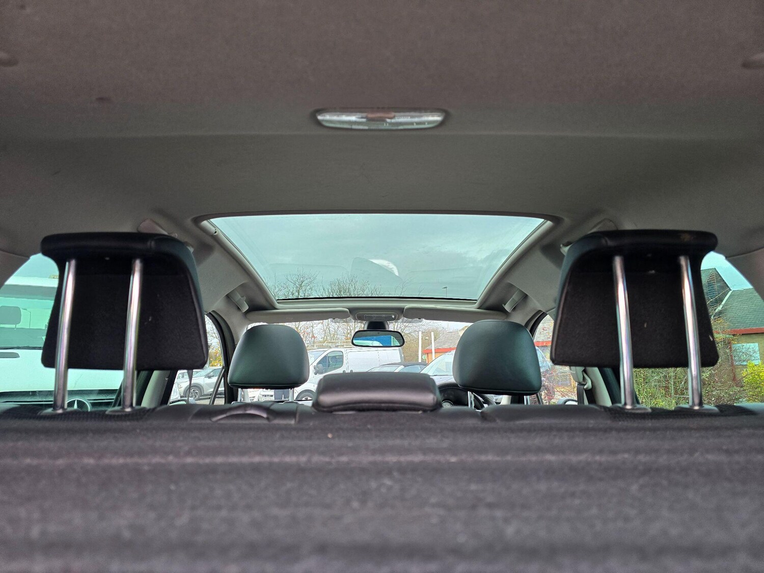 Used Peugeot 207 2011 for sale - 76703662: Photo 15