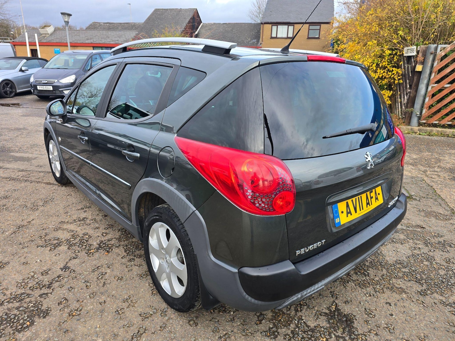 Used Peugeot 207 2011 for sale - 76703662: Photo 5