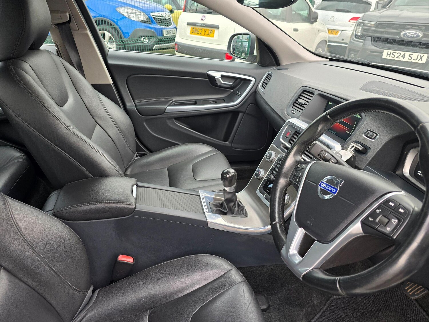 Used Volvo S60 2014 for sale - 76703710: Photo 11