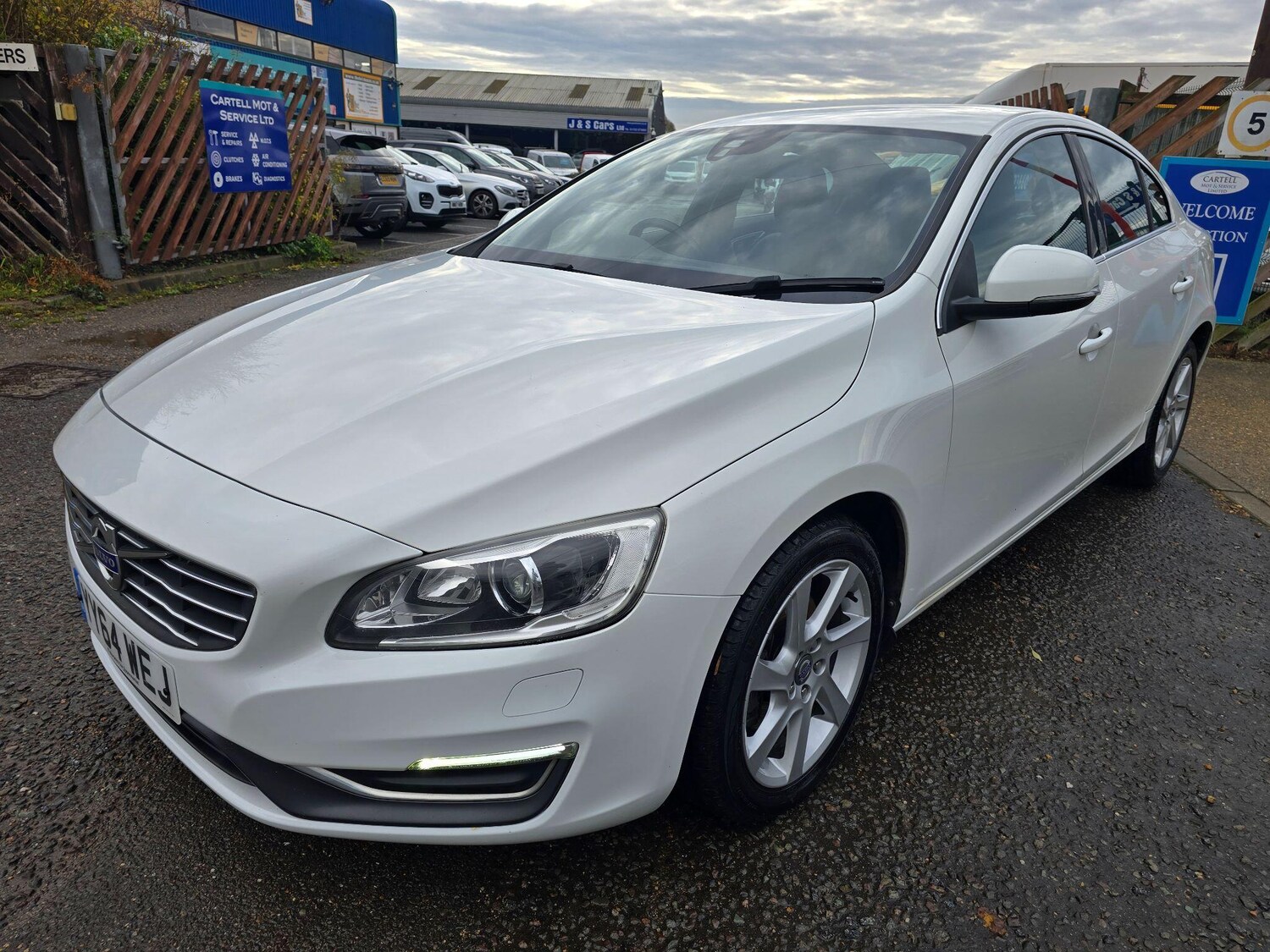 Used Volvo S60 2014 for sale - 76703710: Photo 7
