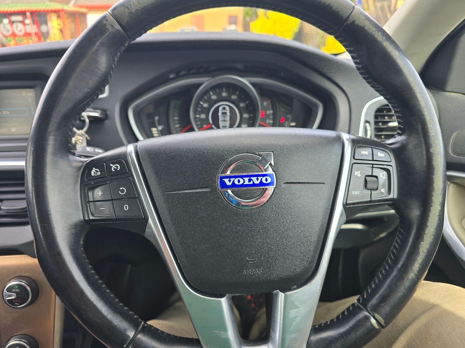 Used Volvo V40 2013 for sale - 78205216: Photo 18