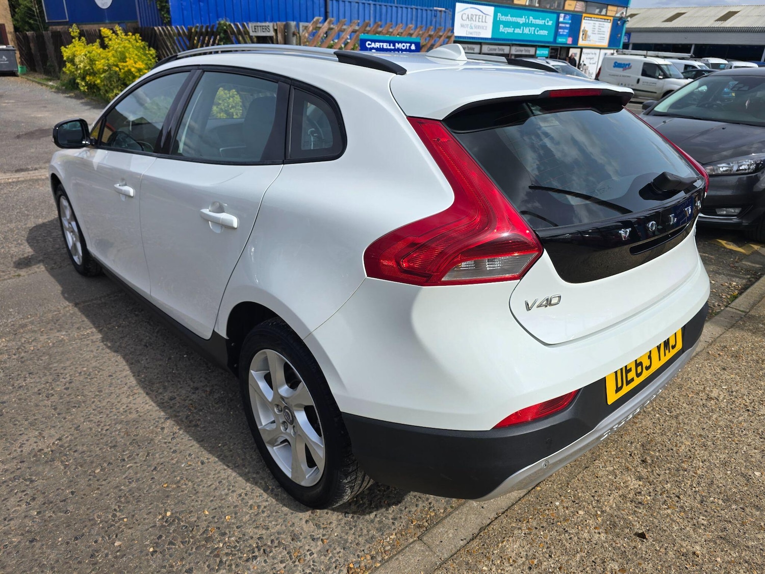 Used Volvo V40 2013 for sale - 78205216: Photo 5