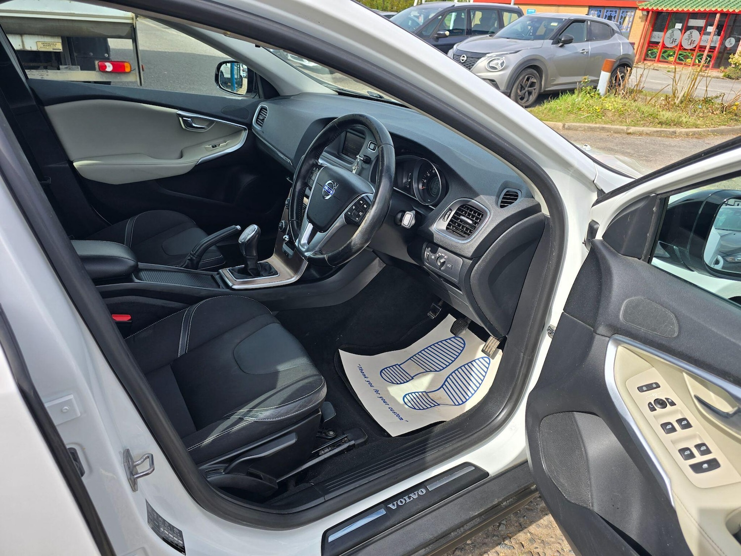 Used Volvo V40 2013 for sale - 78205216: Photo 9