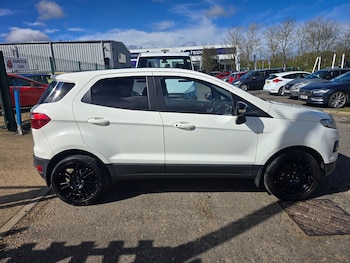 Used Ford Ecosport 2016 for sale - 78020360: Photo