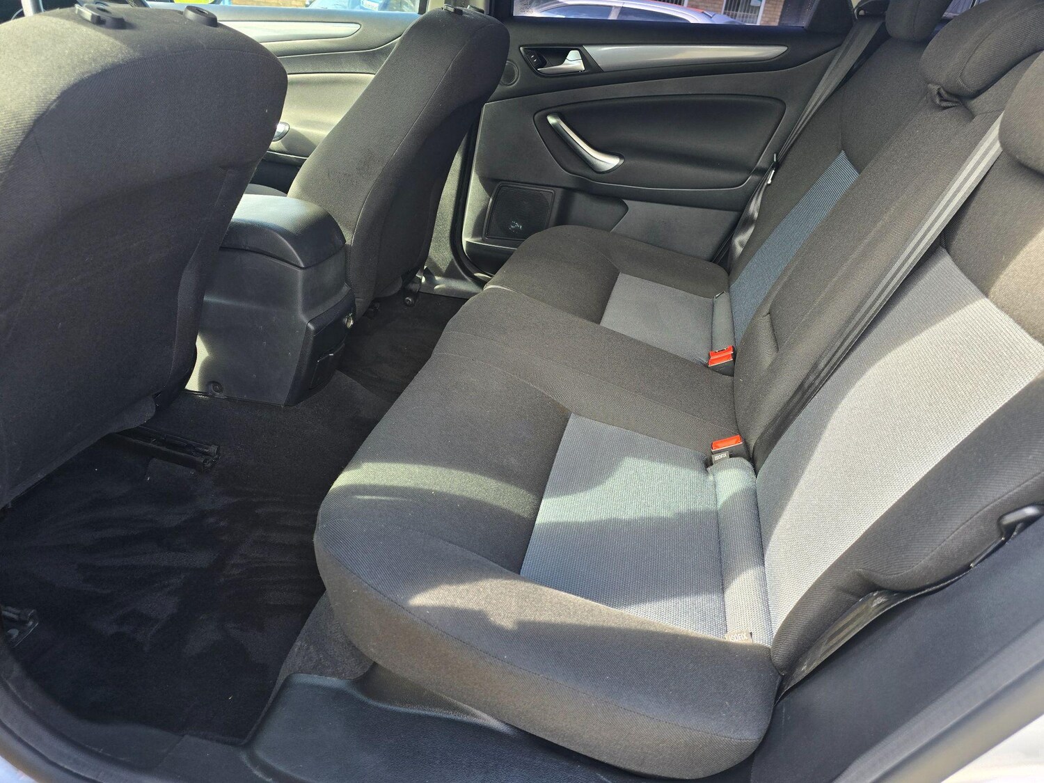 Used Ford Mondeo 2013 for sale - 76703704: Photo 14