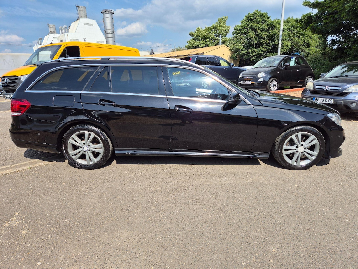 Used Mercedes-Benz E Class 2015 for sale - 77230431: Photo 2