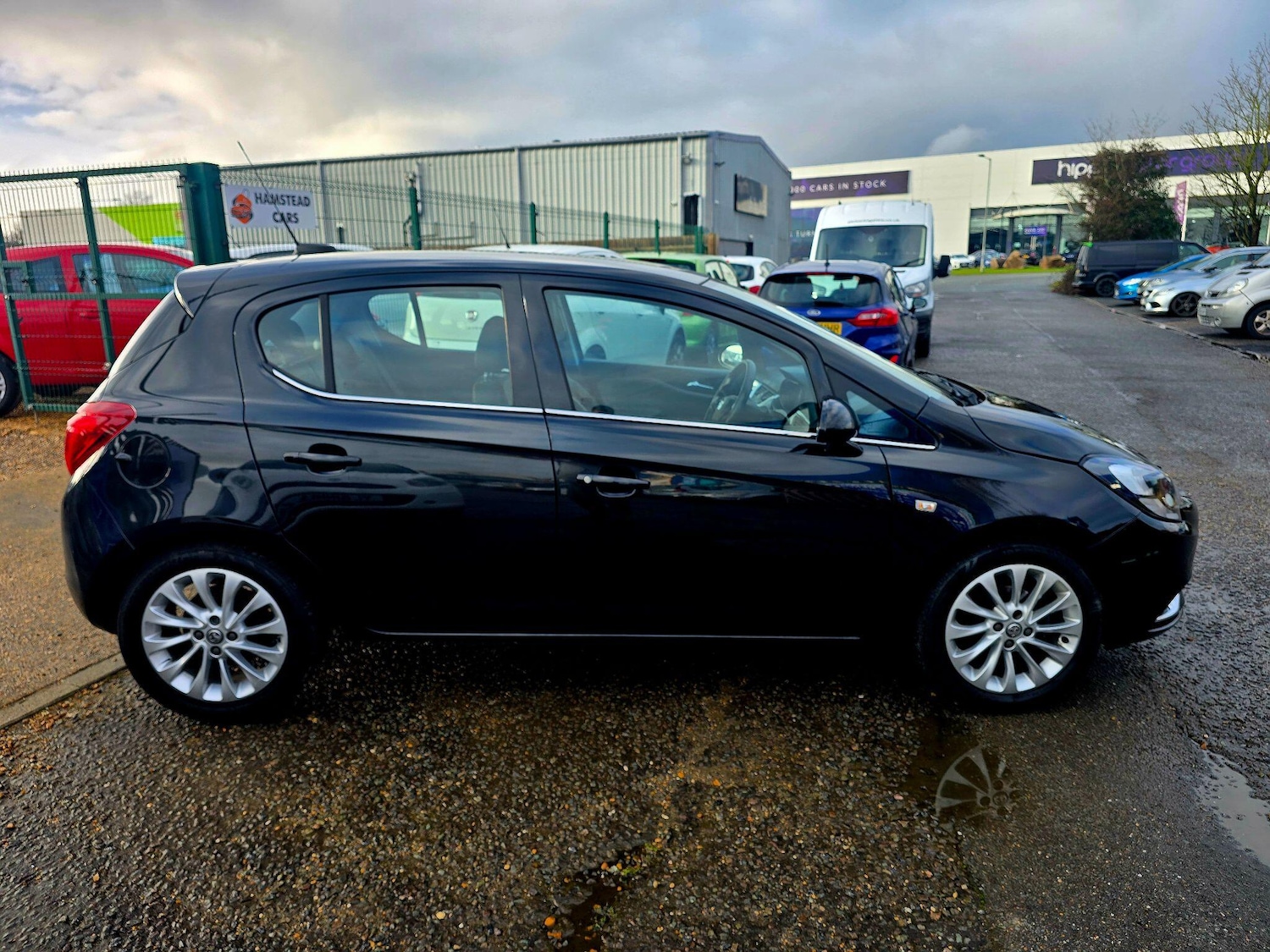 Used Vauxhall Corsa 2016 for sale - 77386345: Photo 2