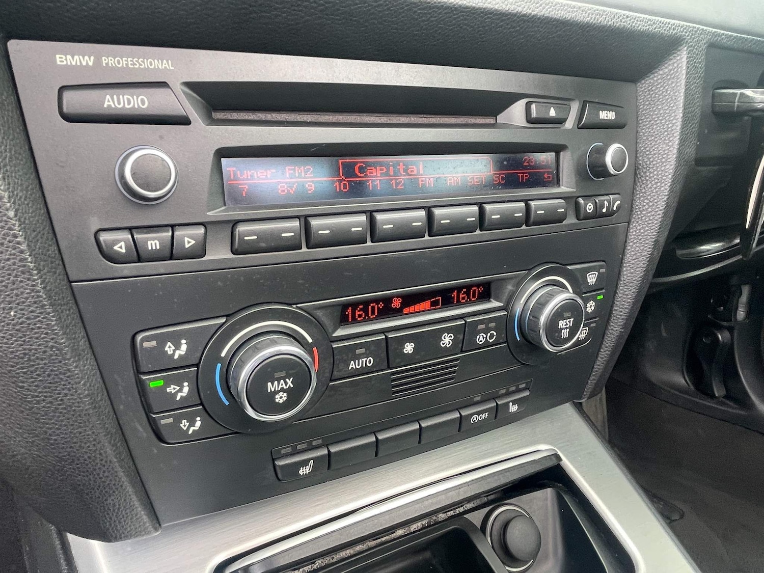 Used BMW 3 Series 2010 for sale - 76976015: Photo 14