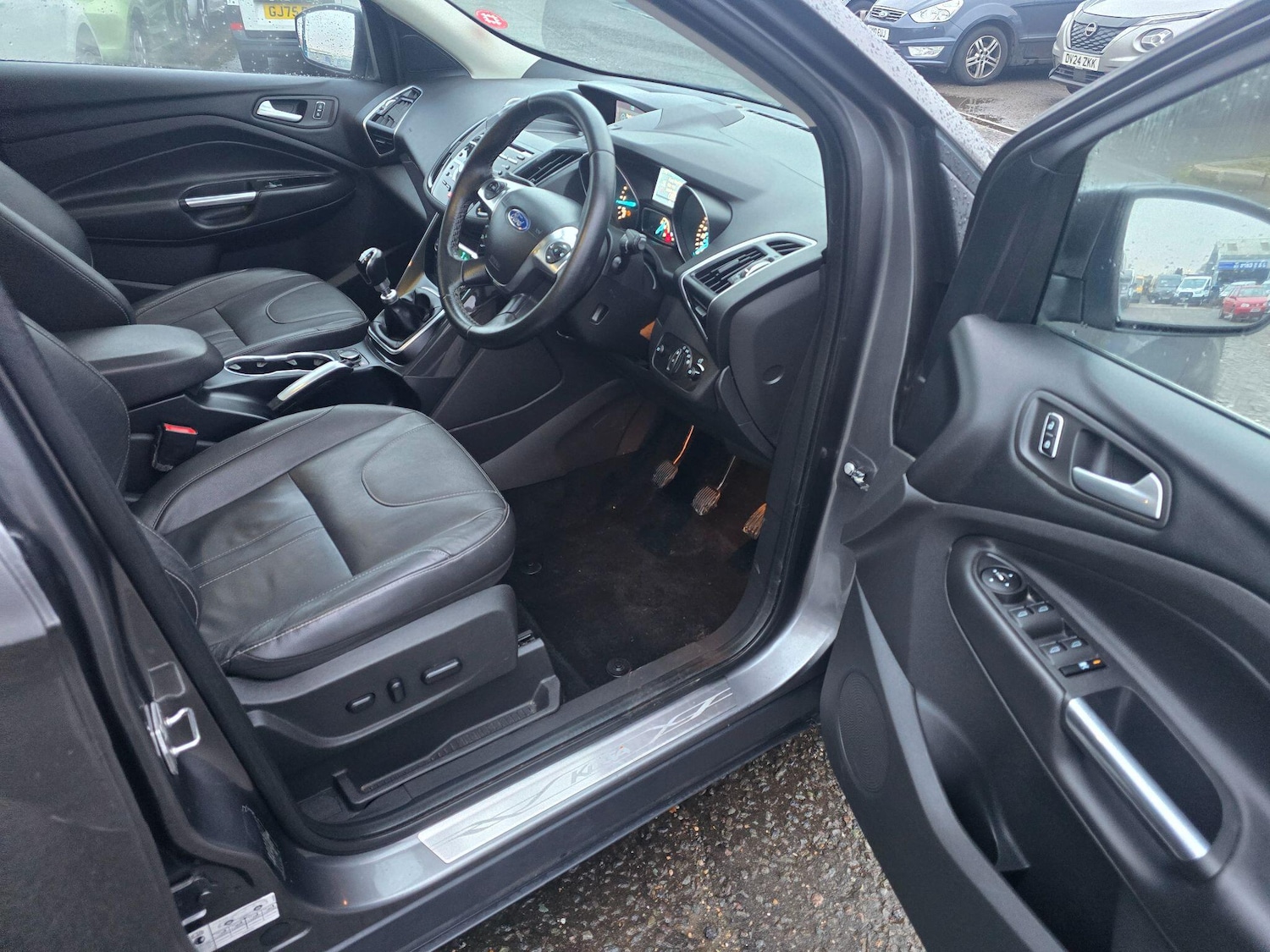 Used Ford Kuga 2014 for sale - 77305635: Photo 9