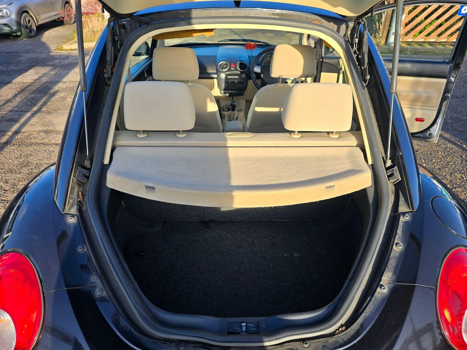 Used Volkswagen Beetle 2007 for sale - 77359075: Photo 13