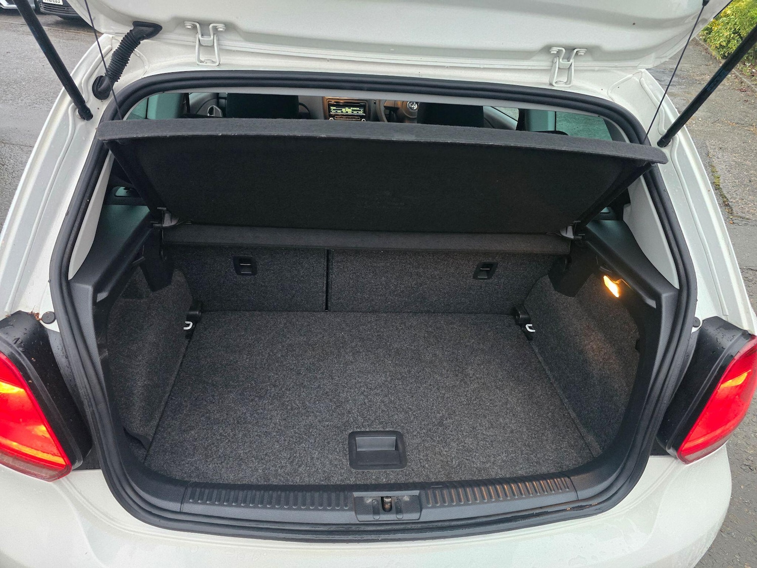 Used Volkswagen Polo 2014 for sale - 77440302: Photo 12