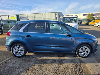 Used Citroen C4 Picasso 2014 for sale - 76714365: Photo