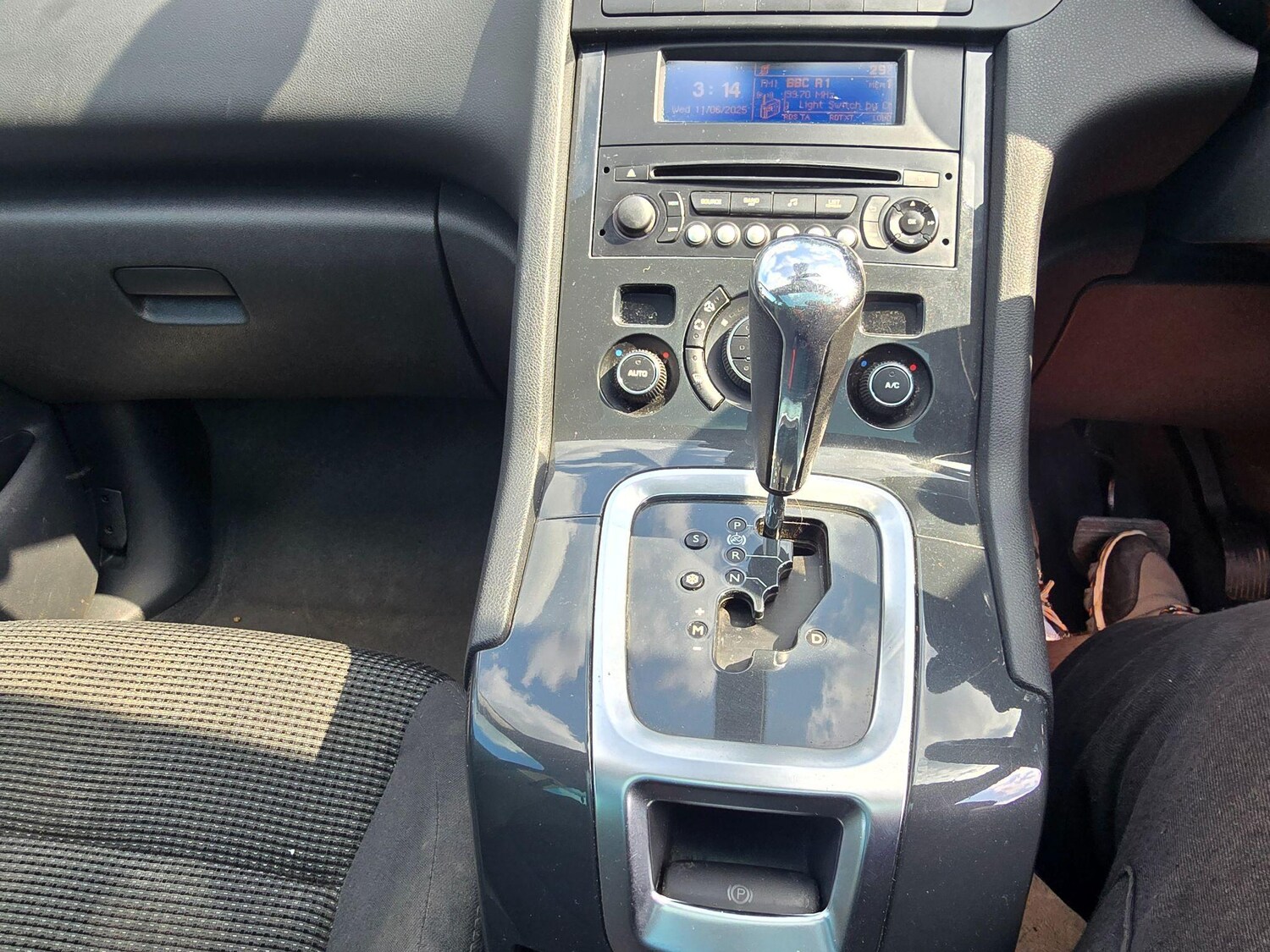 Used Peugeot 5008 2013 for sale - 76703708: Photo 20