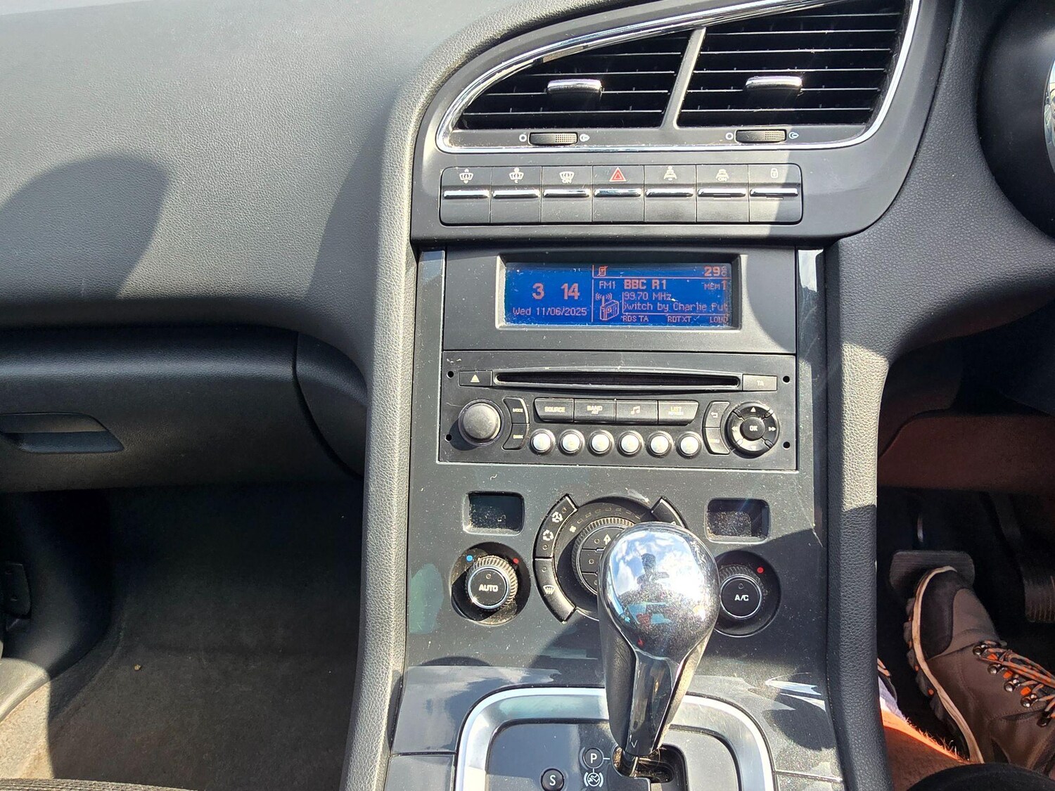 Used Peugeot 5008 2013 for sale - 76703708: Photo 21