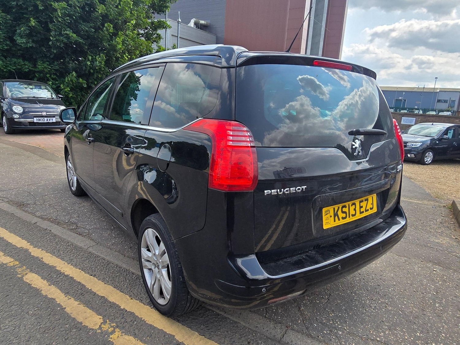 Used Peugeot 5008 2013 for sale - 76703708: Photo 5