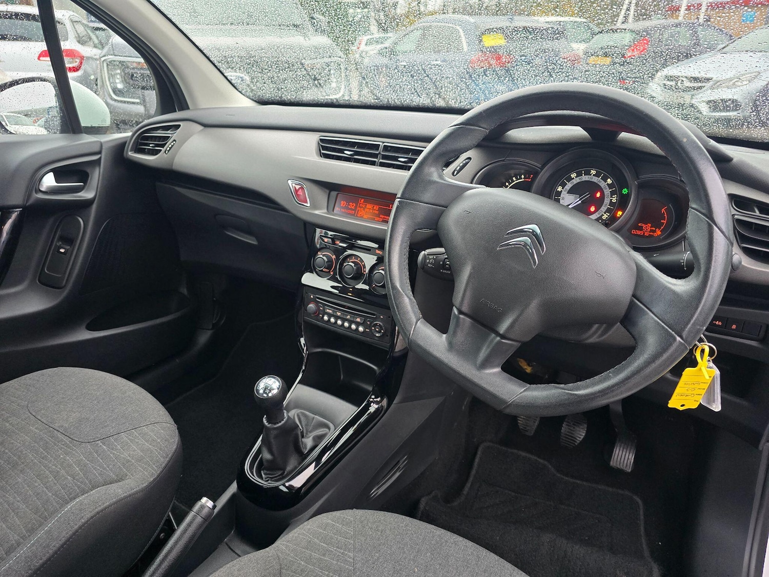 Used Citroen C3 2015 for sale - 76703696: Photo 11