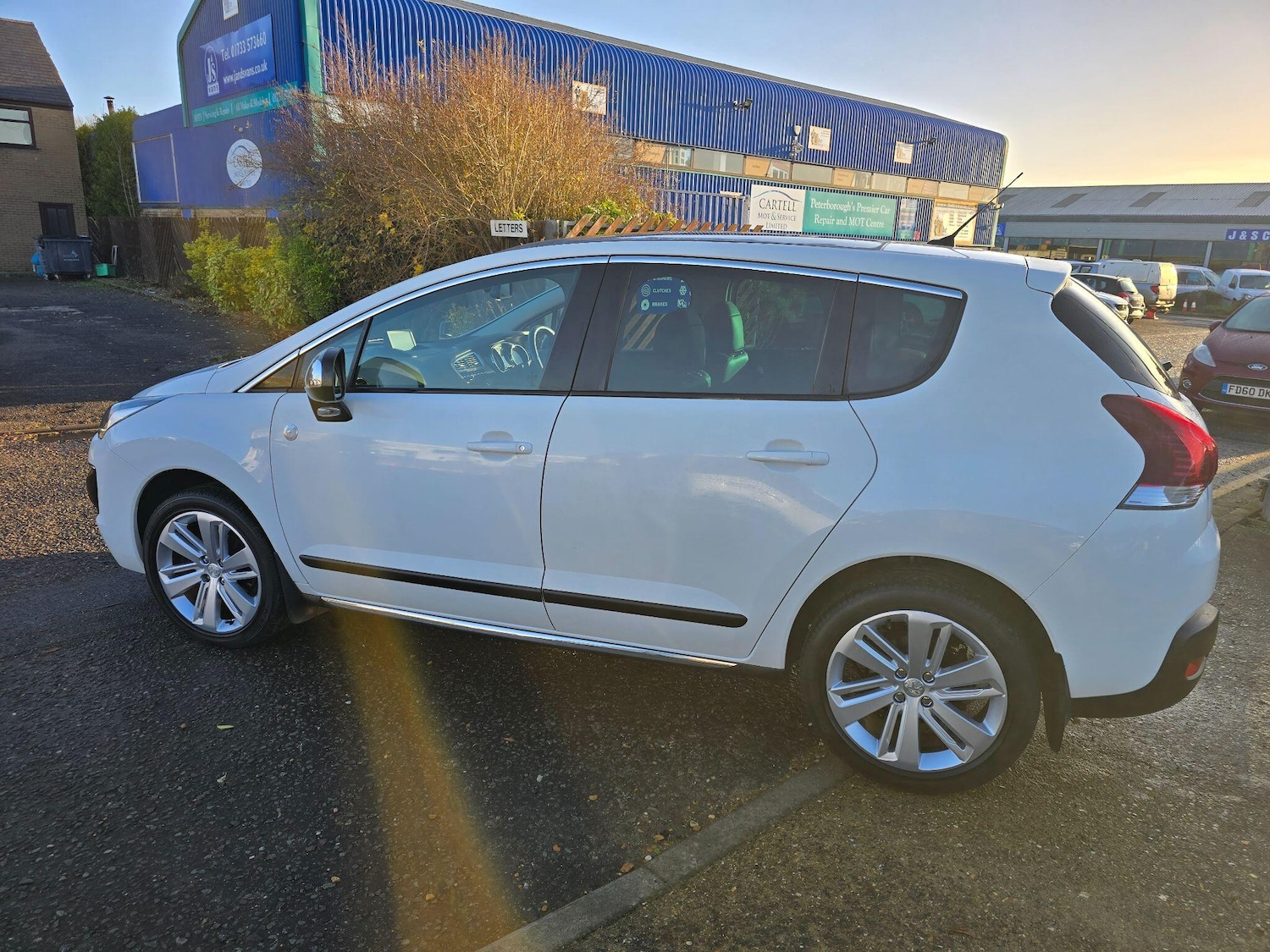 Used Peugeot 3008 2014 for sale - 76786670: Photo 6