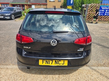 Used Volkswagen Golf 2017 for sale - 79075069: Photo