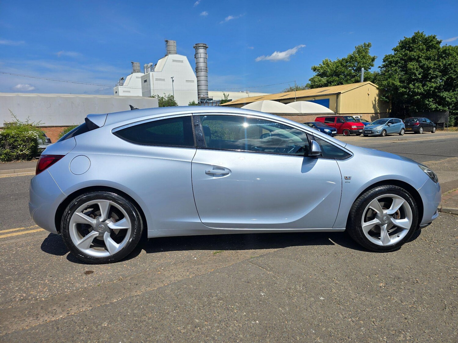Used Vauxhall Astra GTC 2015 for sale - 76703694: Photo 2