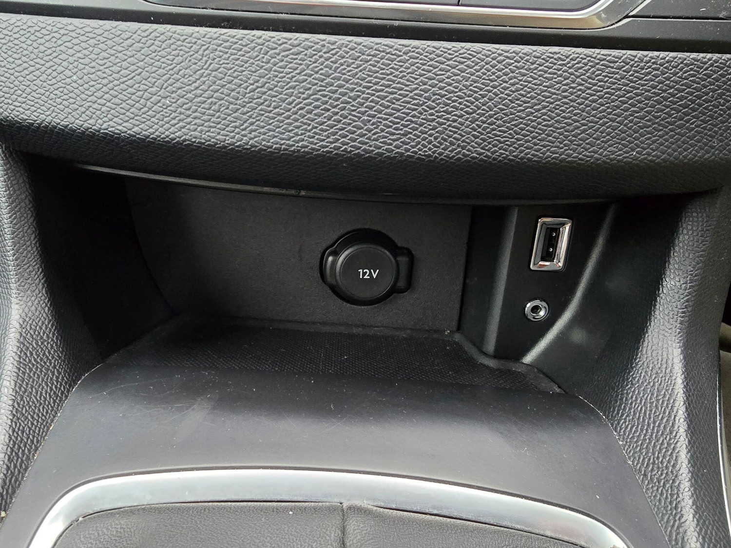 Used Peugeot 308 for sale - 77510321: Photo 16