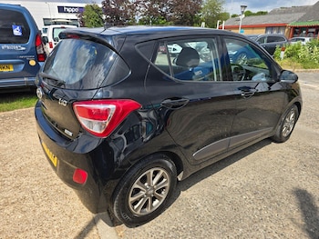 Used Hyundai i10 2014 for sale - 79496620: Photo