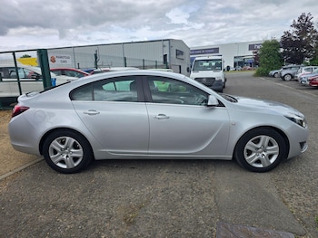 Used Vauxhall Insignia 2016 for sale - 78822311: Photo