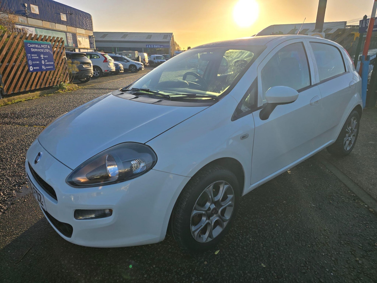 Used Fiat Punto 2016 for sale - 76786893: Photo 7