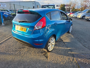 Used Ford Fiesta 2015 for sale - 76703687: Photo