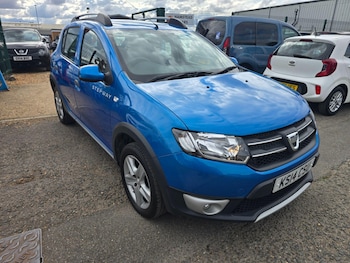 Used Dacia Sandero Stepway 2014 for sale - 79600946: Photo