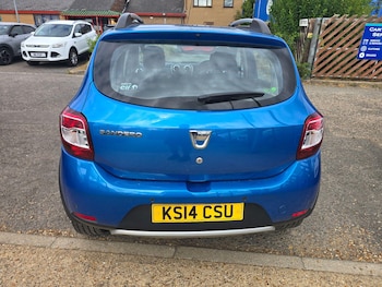 Used Dacia Sandero Stepway 2014 for sale - 79600946: Photo