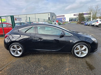 Used Vauxhall Astra GTC 2017 for sale - 77497239: Photo